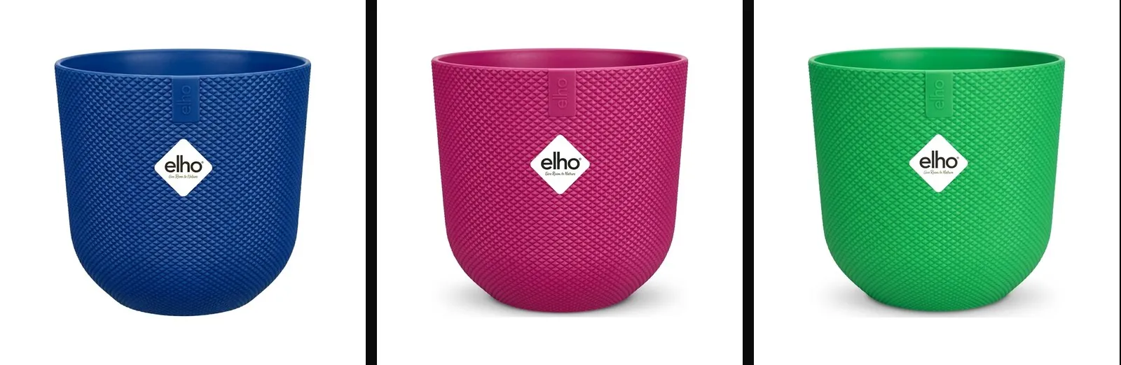 Varianti colore per un ecommerce: lo stesso vaso in blu, rosa e verde, con posa e illuminazione identiche, generate da Seedboard